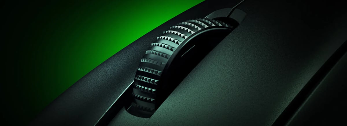 Basilisk V4 HyperSpeed 四向傾斜滾輪特寫